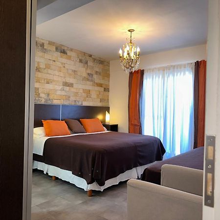 Apart & Hotel Neptuno Valeria del Mar Exterior photo