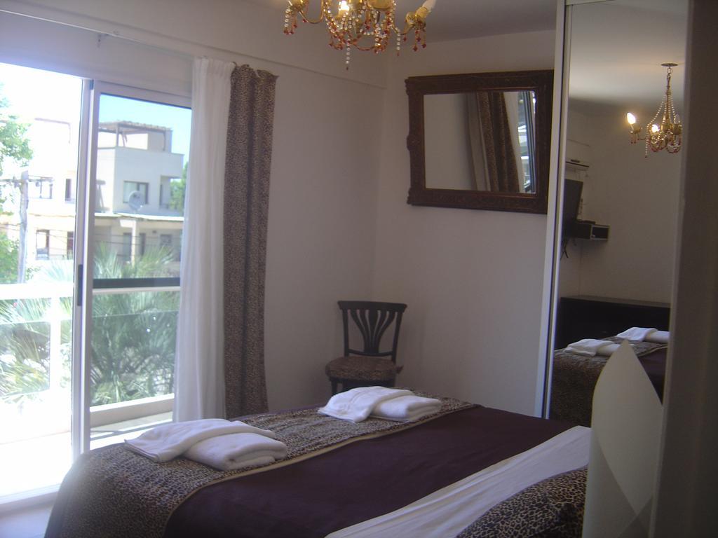 Apart & Hotel Neptuno Valeria del Mar Exterior photo