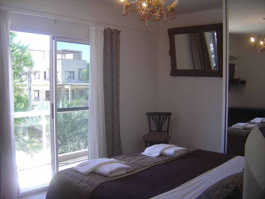 Apart & Hotel Neptuno Valeria del Mar Exterior photo