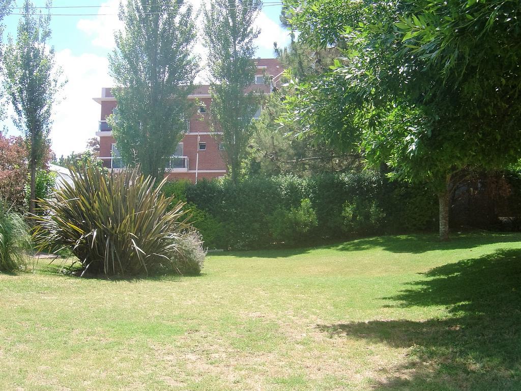 Apart & Hotel Neptuno Valeria del Mar Exterior photo